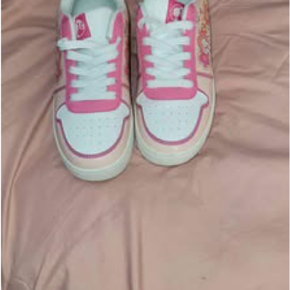 Woman’s Pink Sneakers
